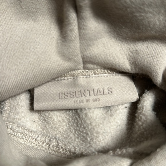 ESSENTIALS HOODIE - Picture 3 of 4